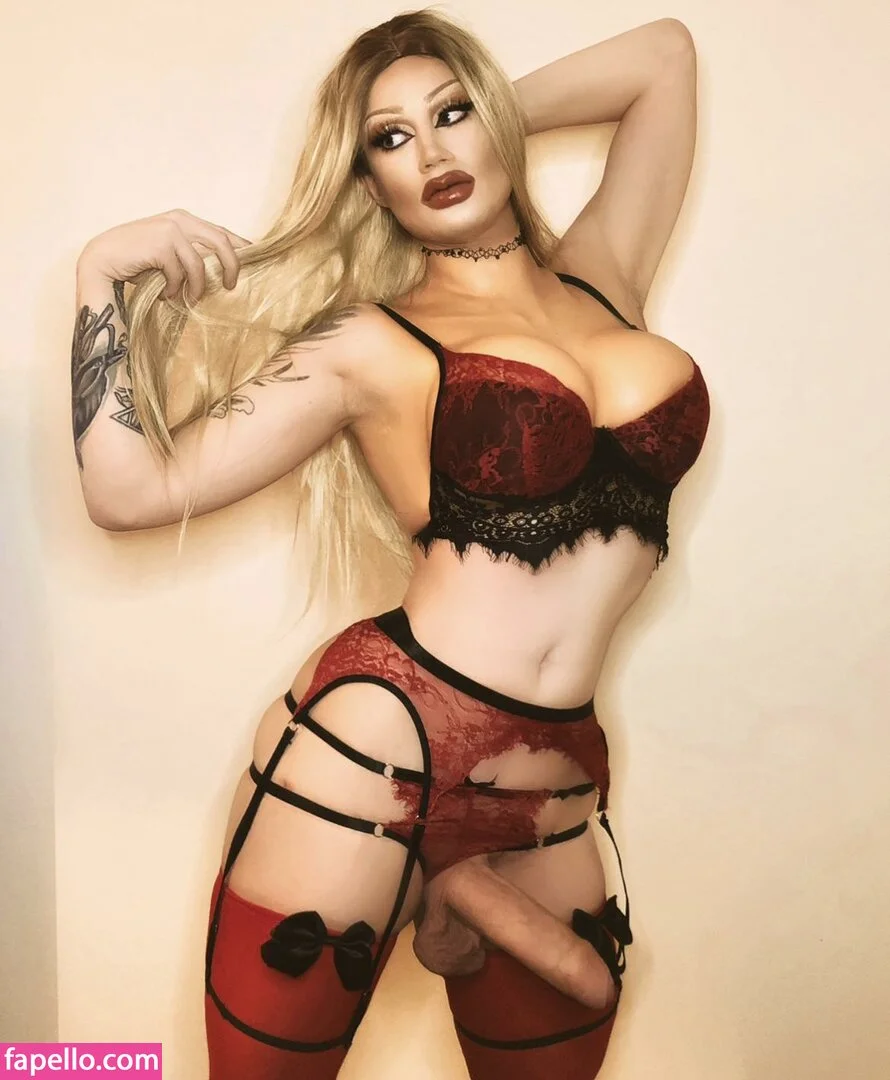 Roman Rose Onlyfans Photo Gallery 