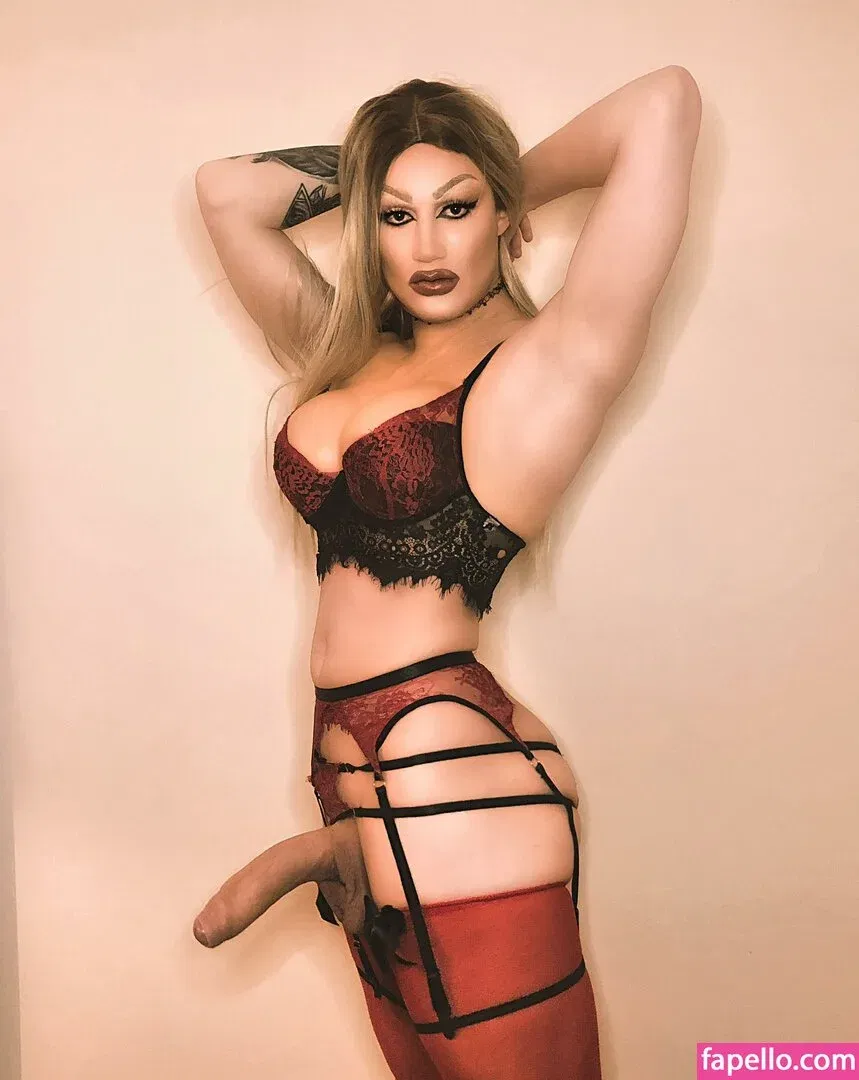 Roman Rose Onlyfans Photo Gallery 