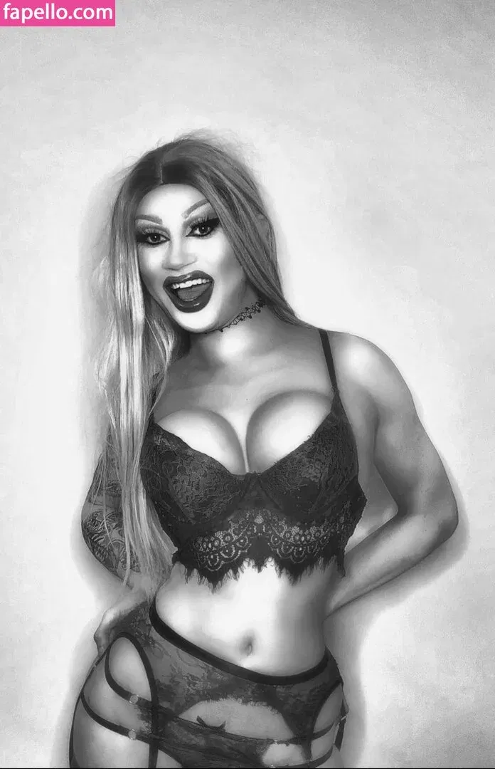 Roman Rose Onlyfans Photo Gallery 