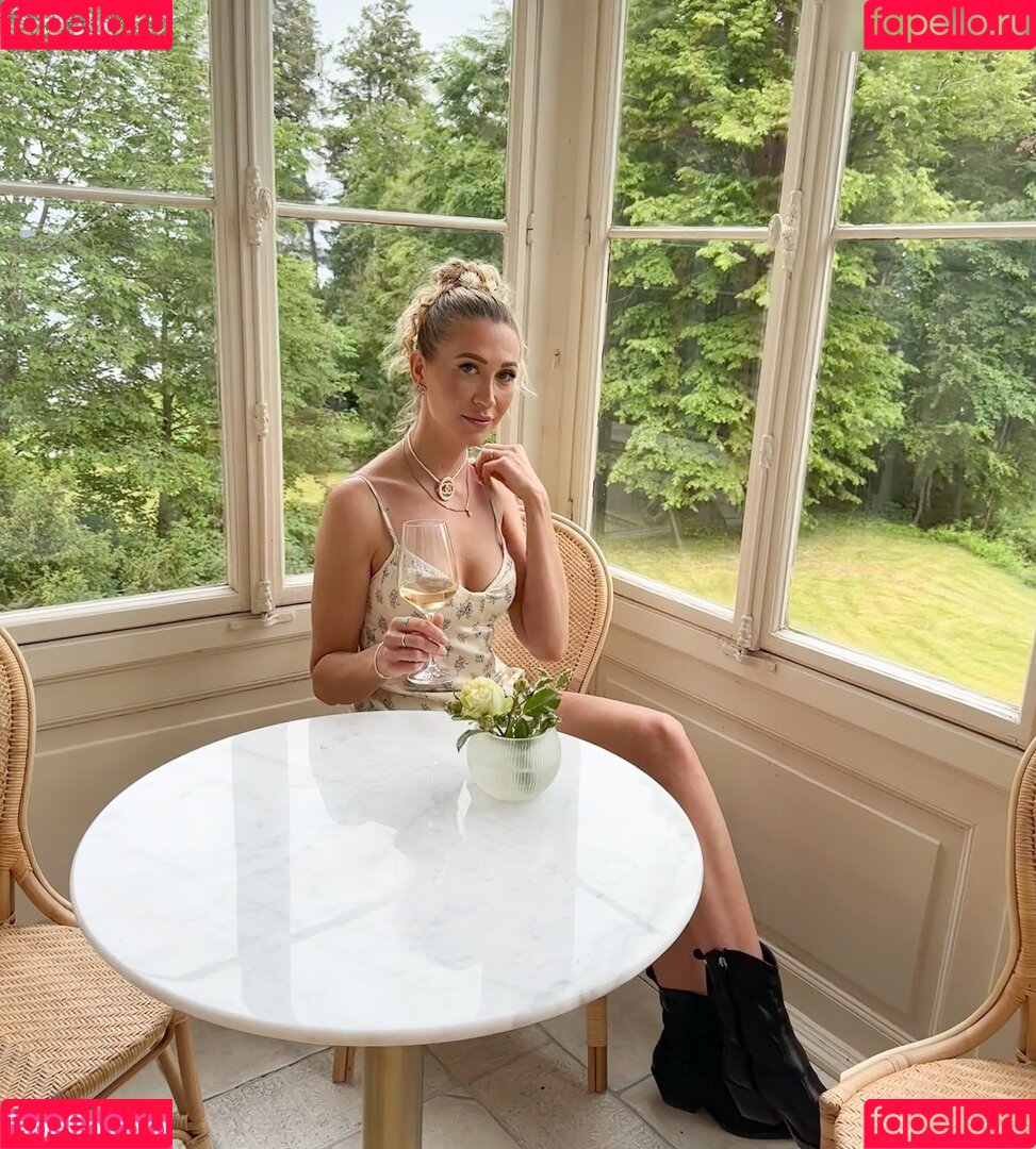 Anna Noe Onlyfans Photo Gallery 