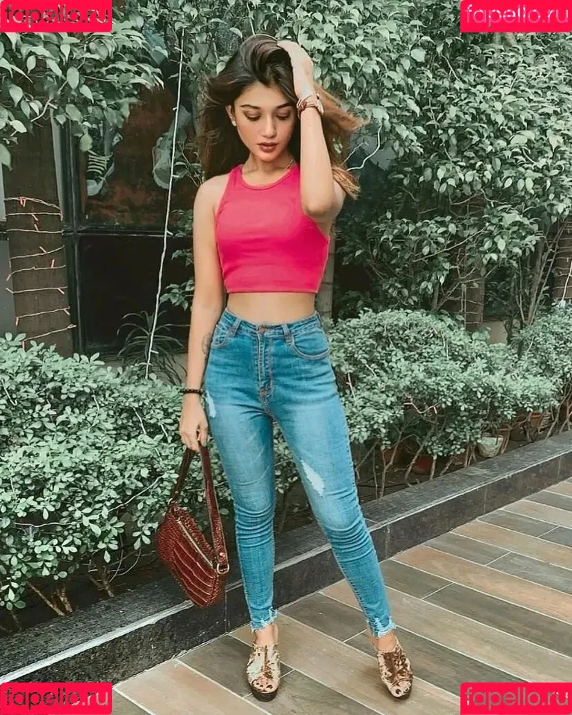 Ridhima Bisht Onlyfans Photo Gallery 