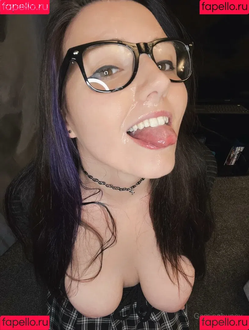 Gamming Bunny Onlyfans Photo Gallery 