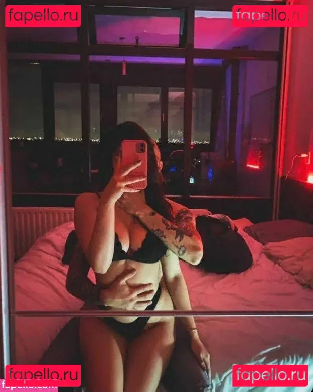 Gamming Bunny Onlyfans Photo Gallery 