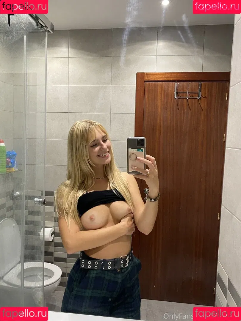 DaniFae Onlyfans Photo Gallery 