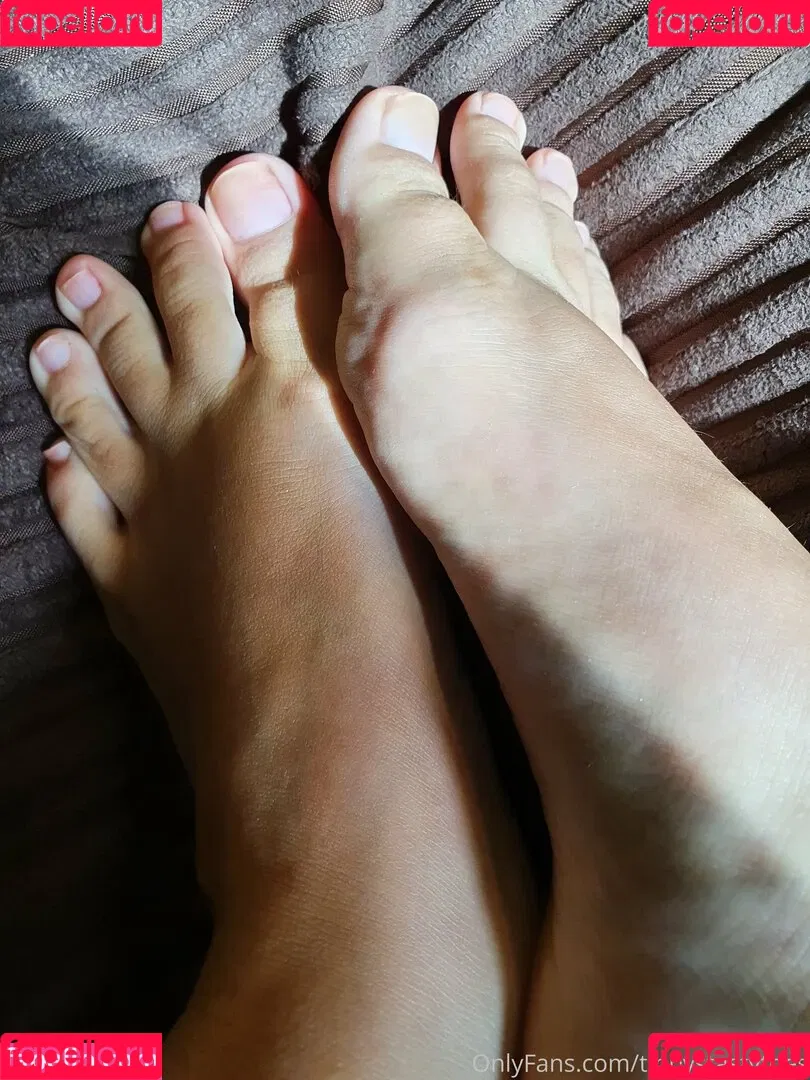 tippystastytoes Onlyfans Photo Gallery 