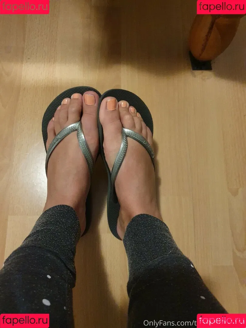 tippystastytoes Onlyfans Photo Gallery 