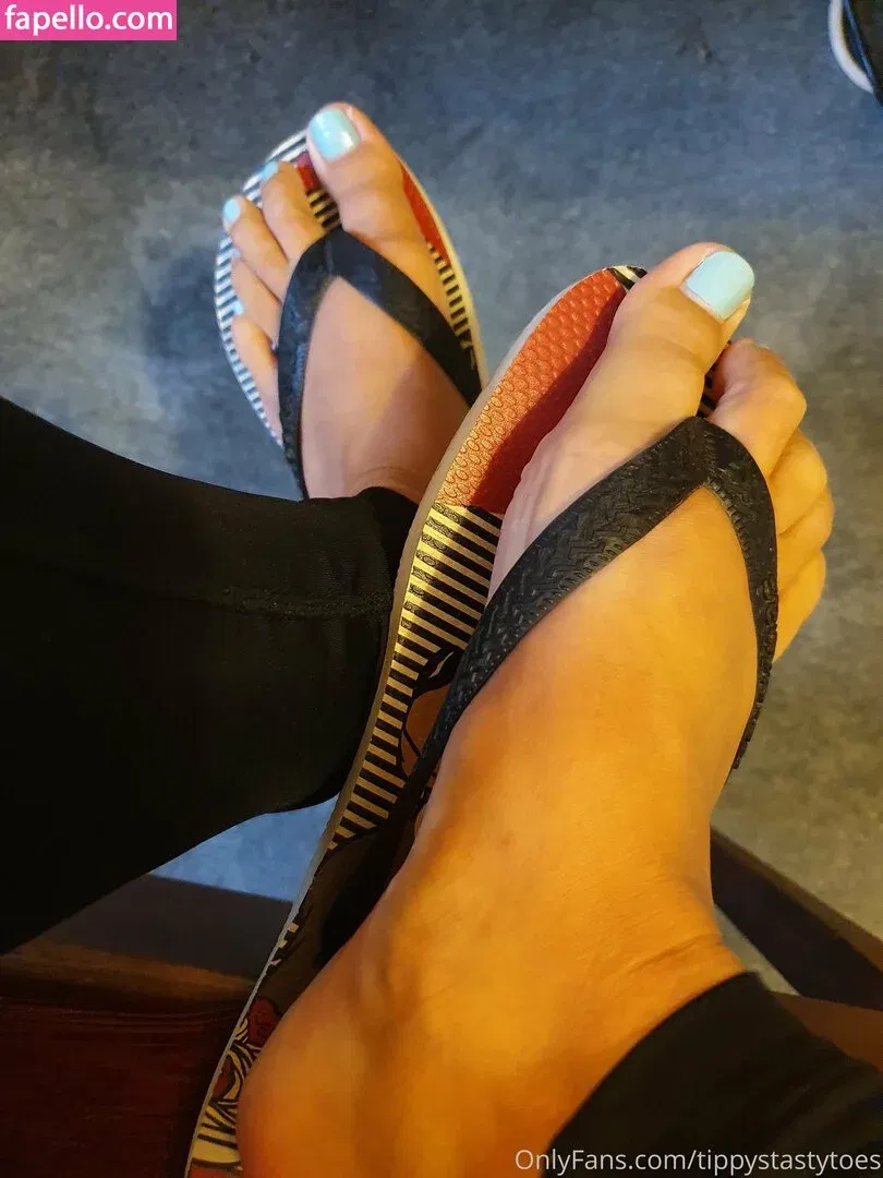 tippystastytoes Onlyfans Photo Gallery 