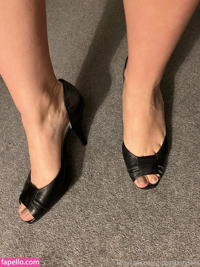 tippystastytoes Onlyfans Photo Gallery 