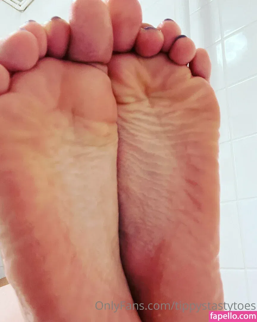 tippystastytoes Onlyfans Photo Gallery 
