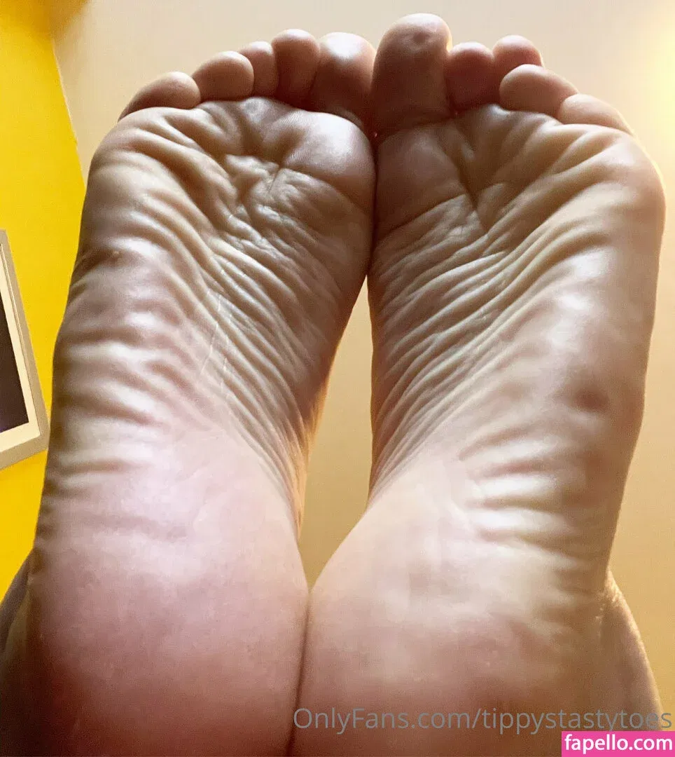 tippystastytoes Onlyfans Photo Gallery 
