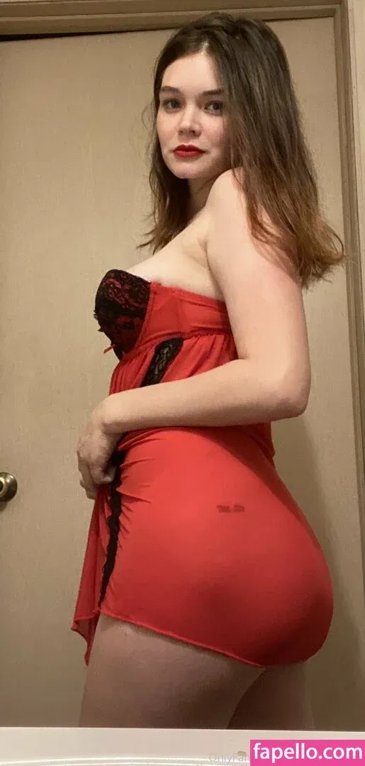 housewifehannah Onlyfans Photo Gallery 