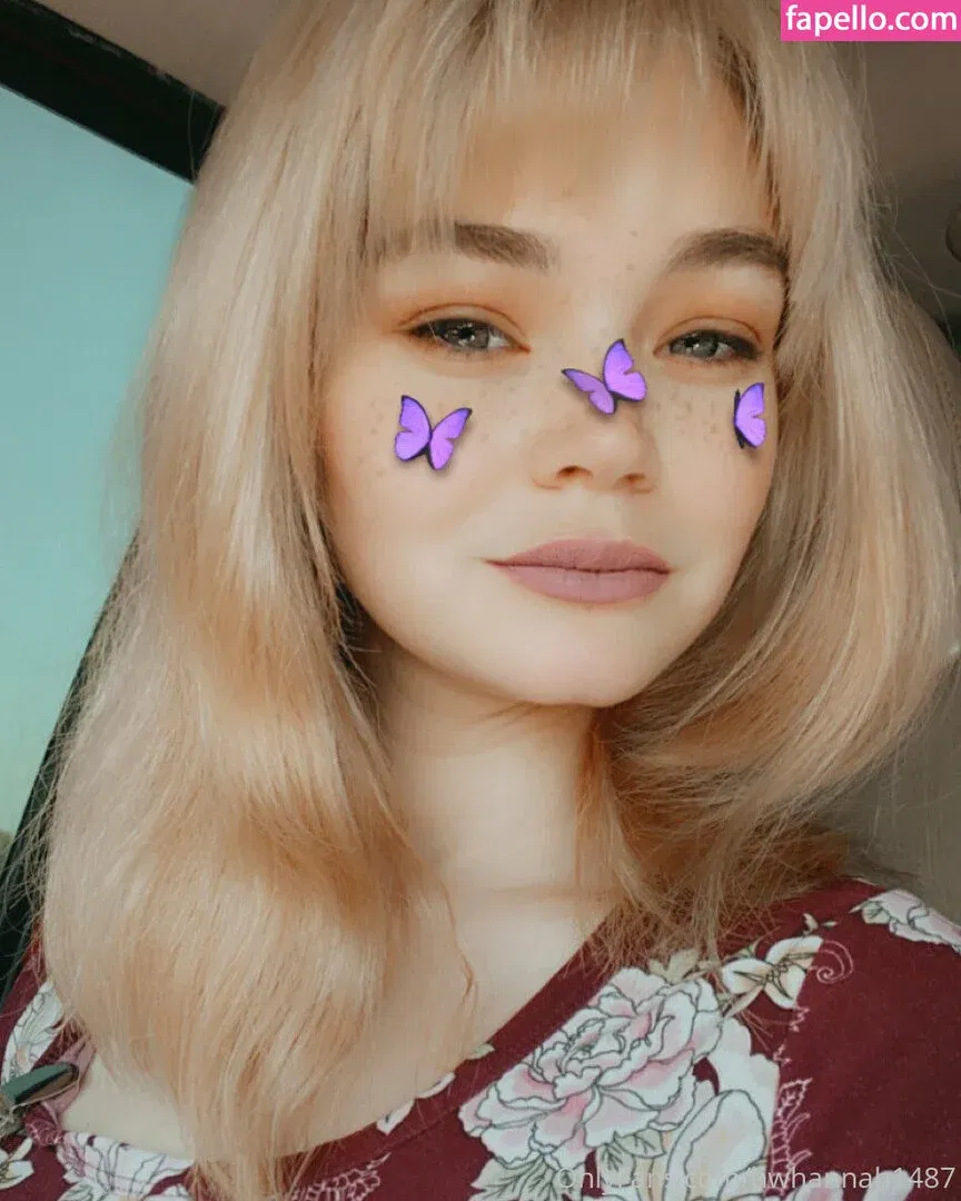 housewifehannah Onlyfans Photo Gallery 