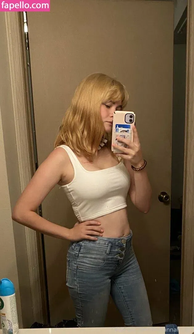 housewifehannah Onlyfans Photo Gallery 