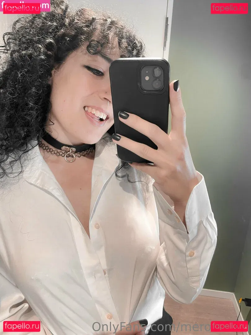 meroswitch Onlyfans Photo Gallery 