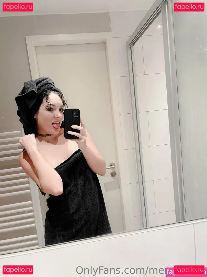 meroswitch Onlyfans Photo Gallery 