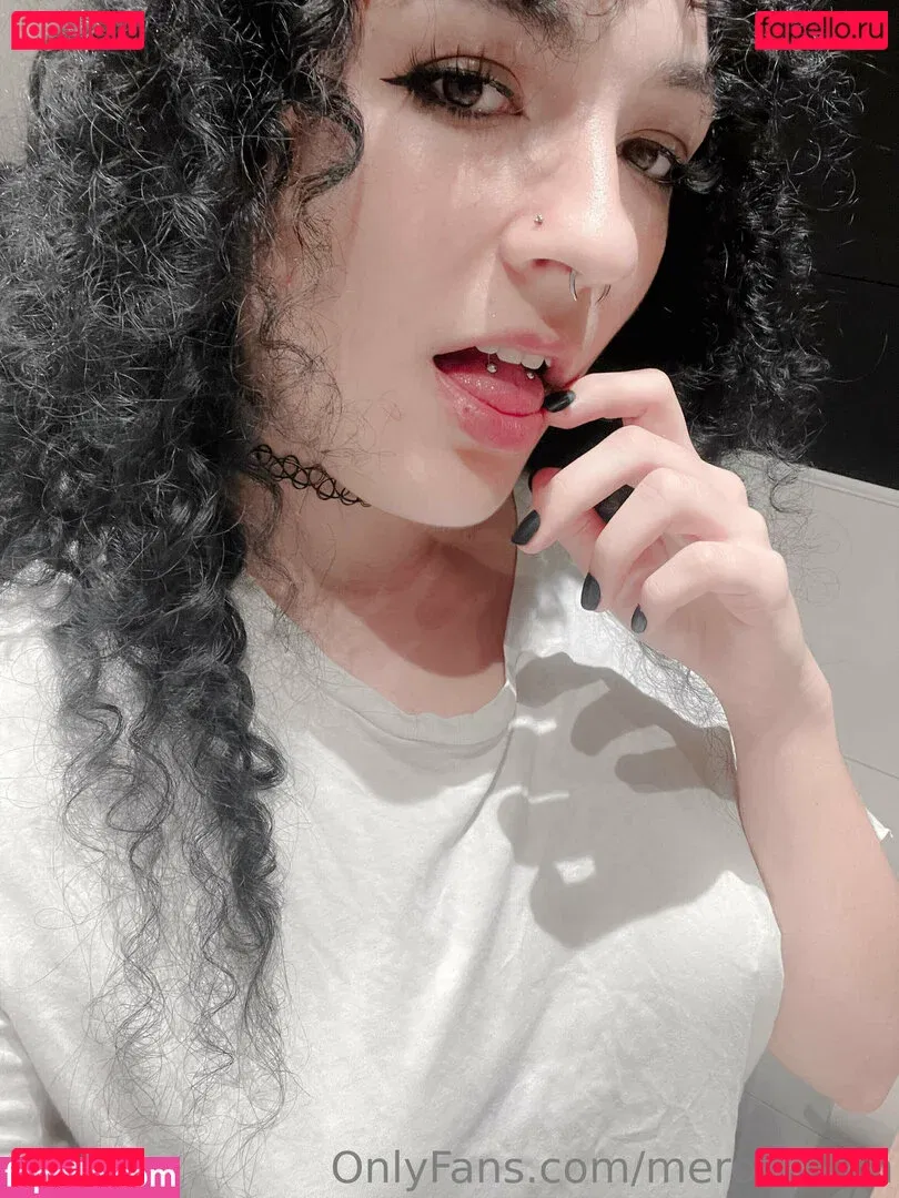 meroswitch Onlyfans Photo Gallery 