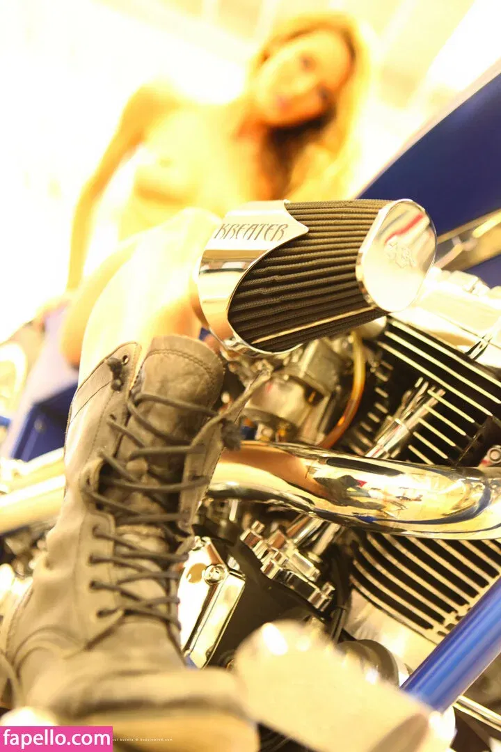 Nikkala Stott Onlyfans Photo Gallery 