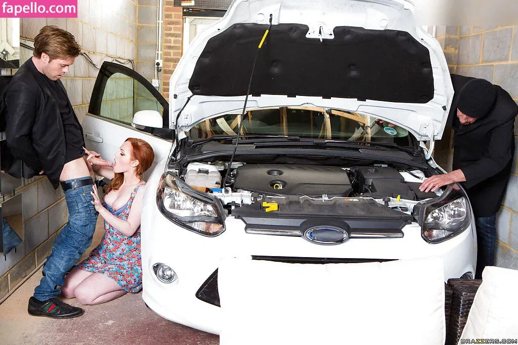 EileX Onlyfans Photo Gallery 