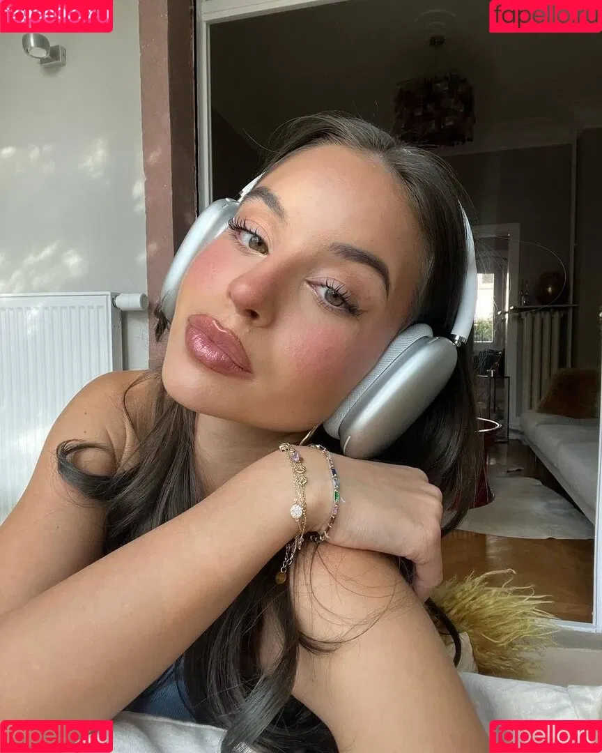 Zoe Liss Onlyfans Photo Gallery 