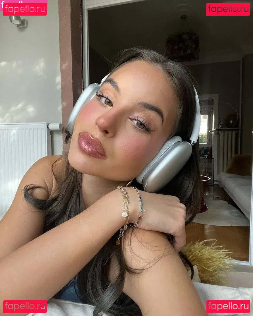 Zoe Liss Onlyfans Photo Gallery 