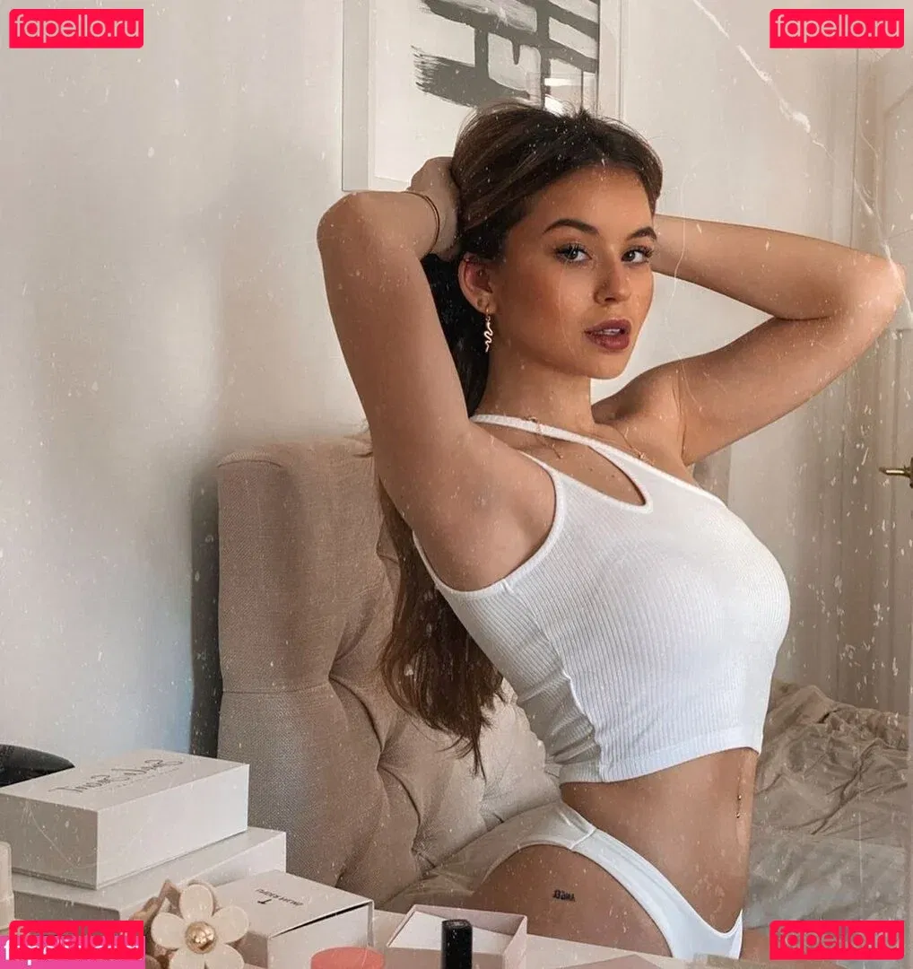 Zoe Liss Onlyfans Photo Gallery 