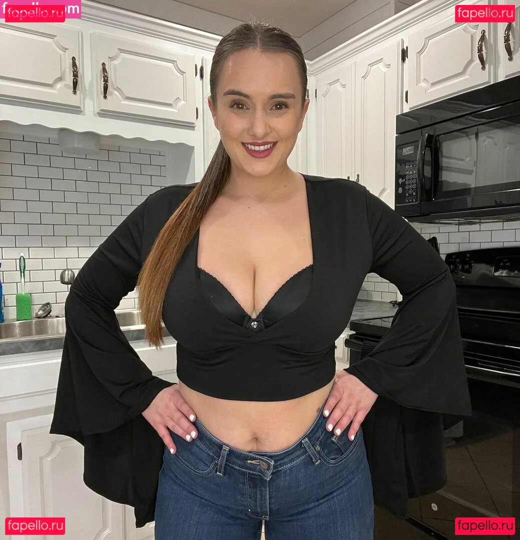 Kayla Davis Onlyfans Photo Gallery 