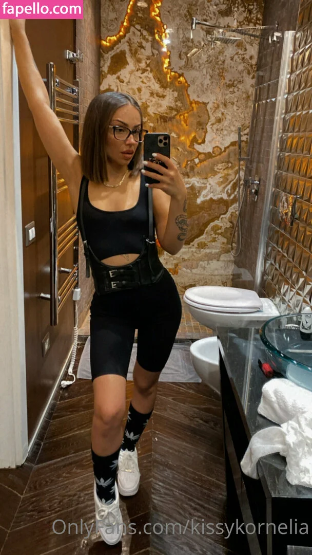 kissykornelia Onlyfans Photo Gallery 