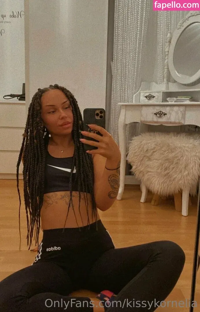 kissykornelia Onlyfans Photo Gallery 