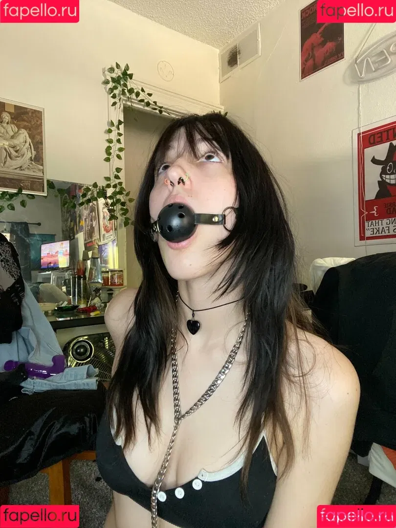 sluttycorpse Onlyfans Photo Gallery 