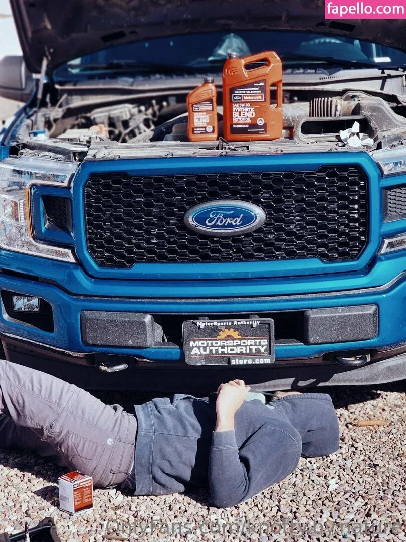 knotty.by.nature Onlyfans Photo Gallery 