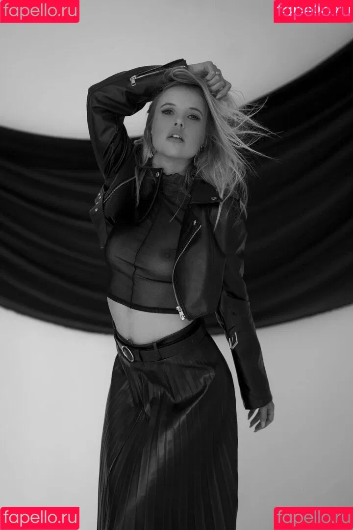 Lizz_bnx Onlyfans Photo Gallery 