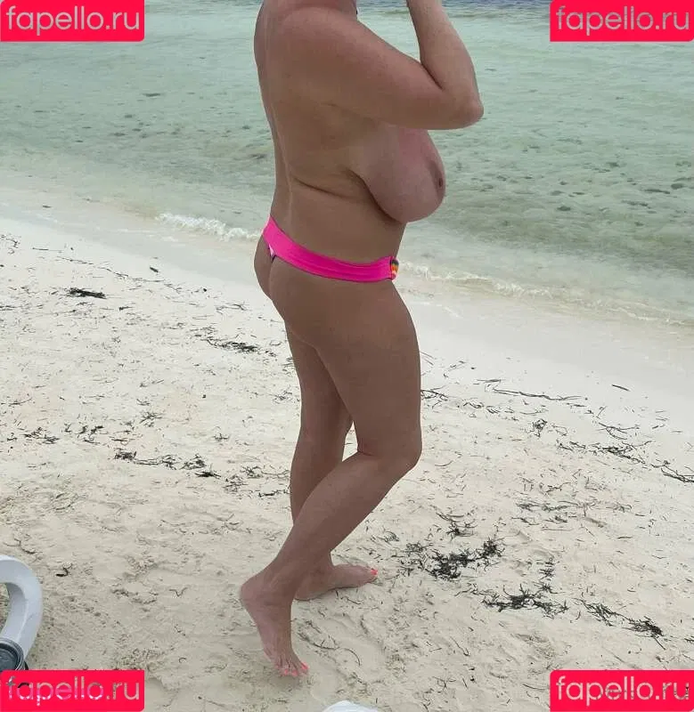Mrs. Vice Onlyfans Photo Gallery 