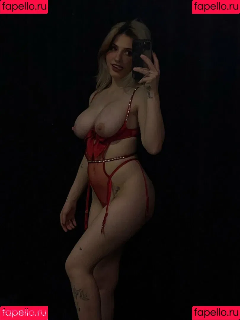 Nurse Fawn Onlyfans Photo Gallery 