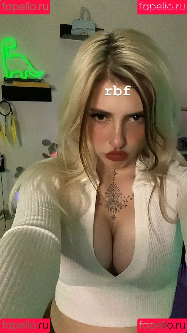 Nurse Fawn Onlyfans Photo Gallery 