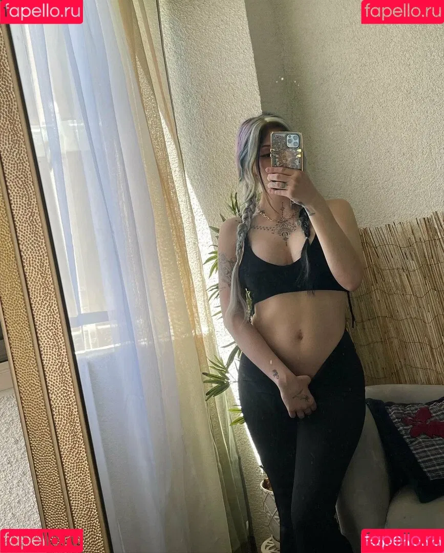 Nurse Fawn Onlyfans Photo Gallery 