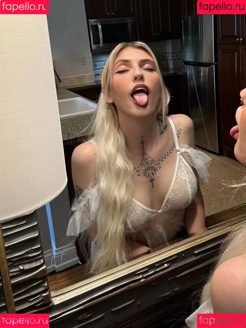 Nurse Fawn Onlyfans Photo Gallery 