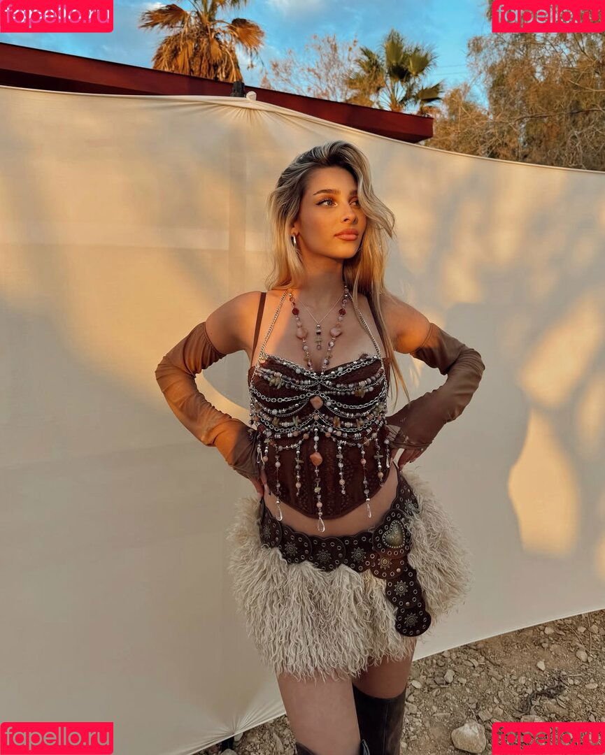 Ella Netzer Onlyfans Photo Gallery 