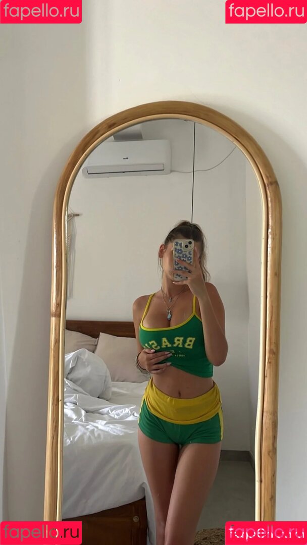 Ella Netzer Onlyfans Photo Gallery 