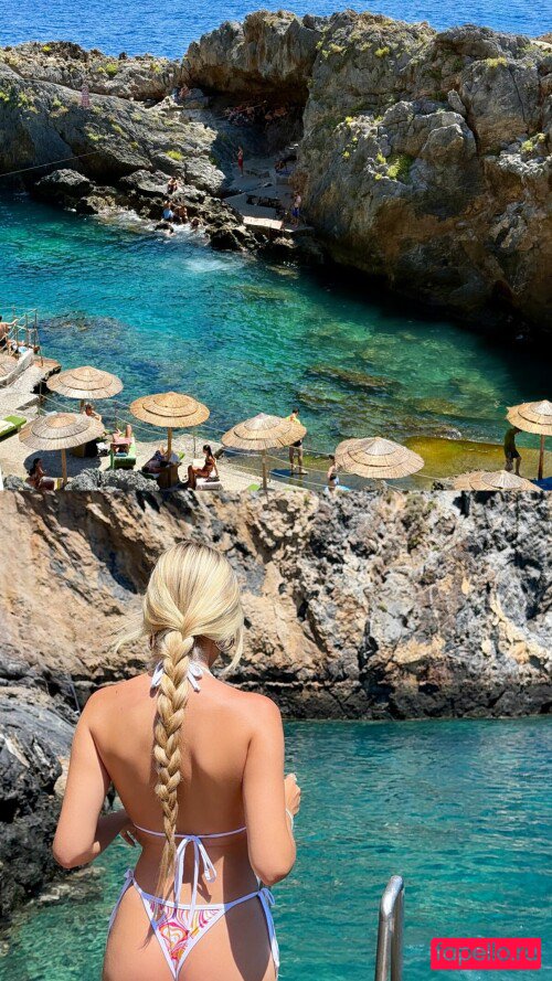 Ella Netzer Onlyfans Photo Gallery 