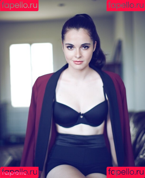 Vanessa Marano Onlyfans Photo Gallery 
