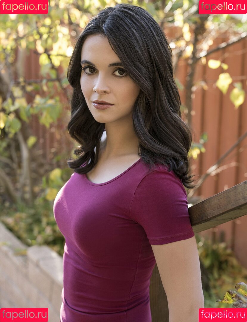 Vanessa Marano Onlyfans Photo Gallery 