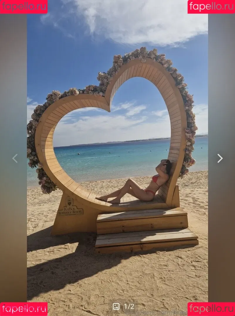 finest.emi Onlyfans Photo Gallery 