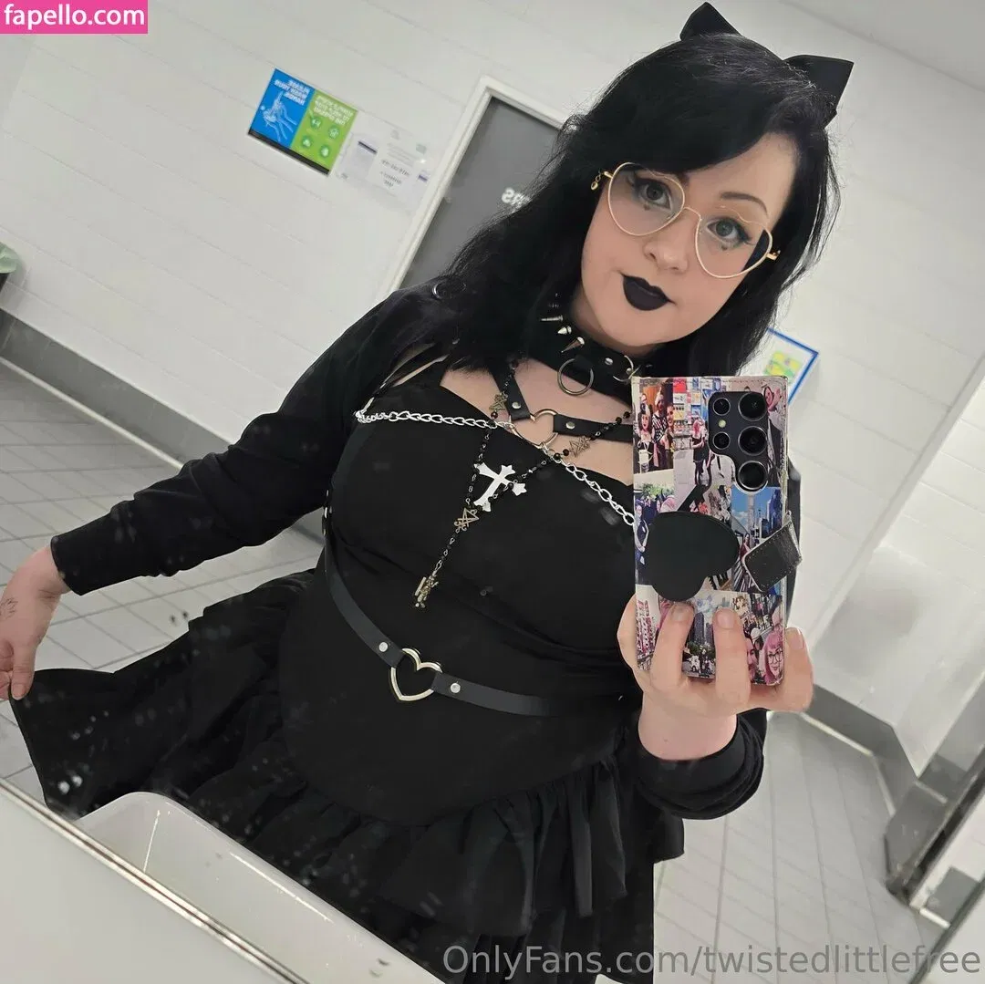 twistedlittlefree Onlyfans Photo Gallery 