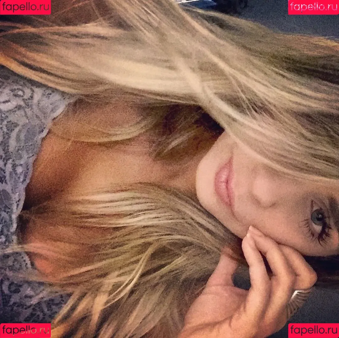 Yasmin Hehn Onlyfans Photo Gallery 