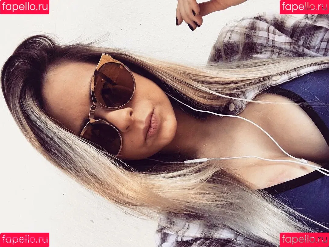 Yasmin Hehn Onlyfans Photo Gallery 