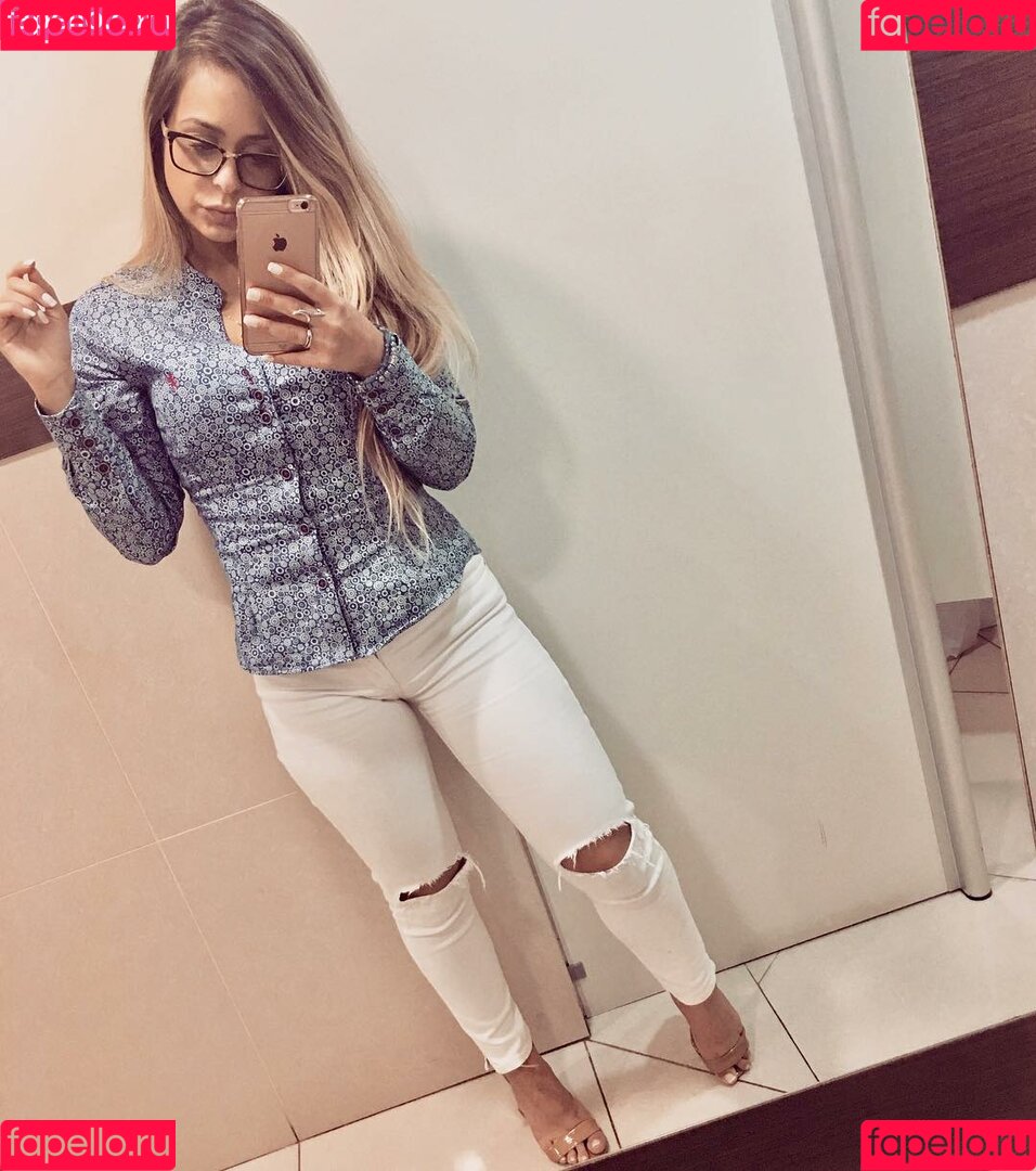 Yasmin Hehn Onlyfans Photo Gallery 