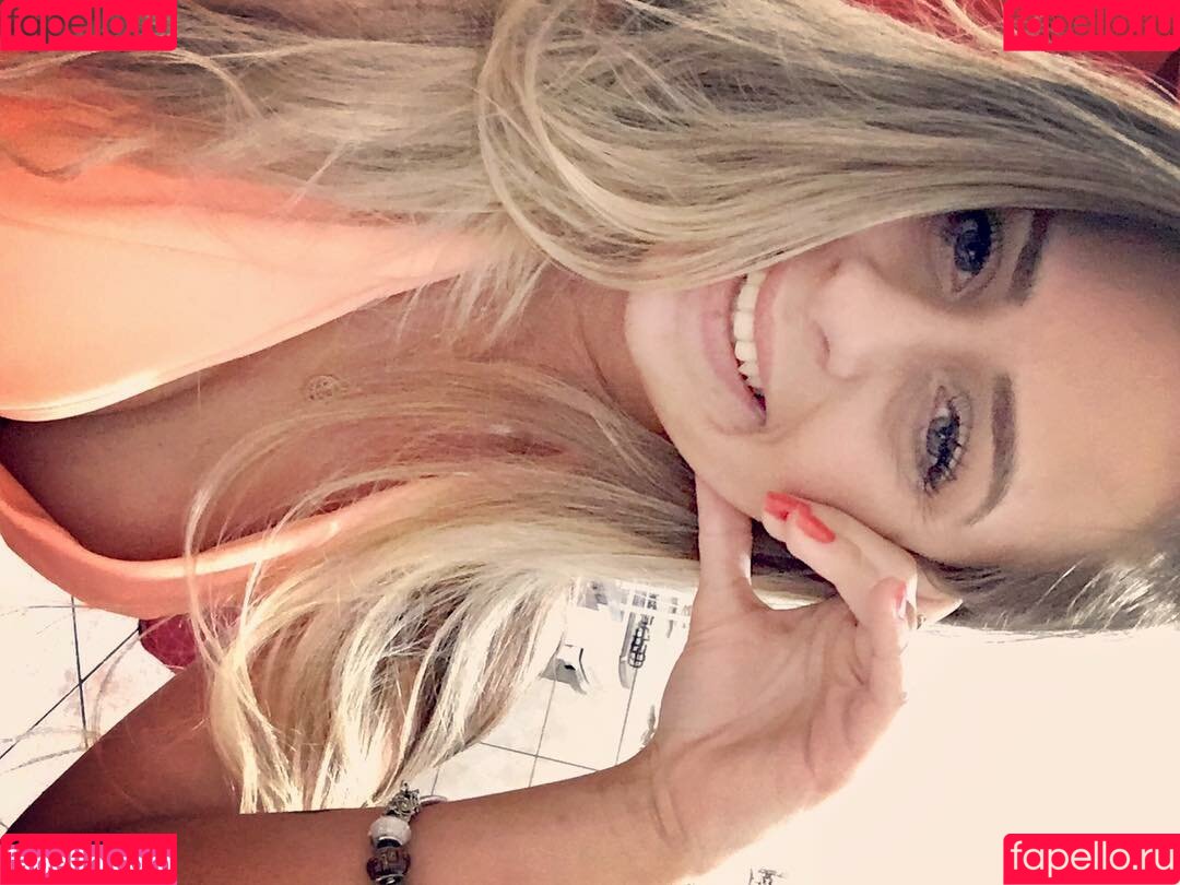 Yasmin Hehn Onlyfans Photo Gallery 