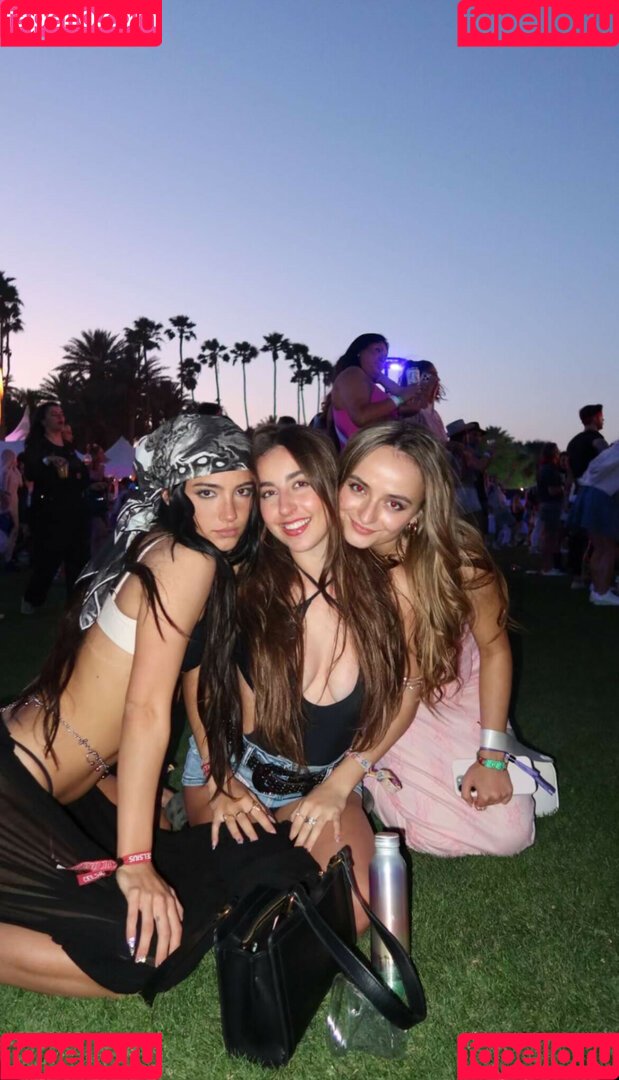 Gianina Onlyfans Photo Gallery 