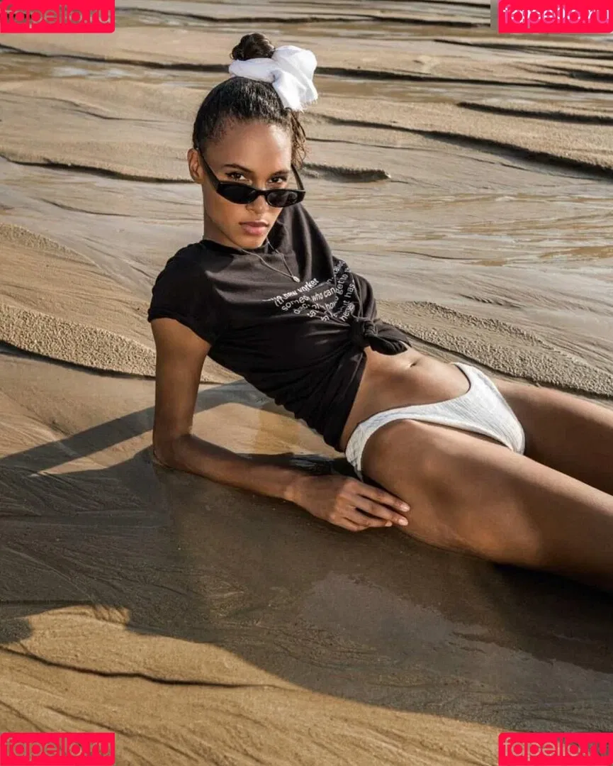 Cindy Bruna Onlyfans Photo Gallery 