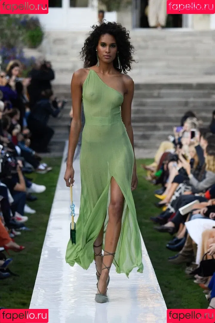 Cindy Bruna Onlyfans Photo Gallery 